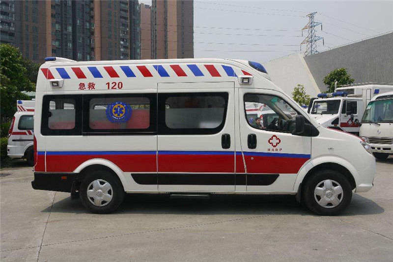 Porn国产观看入口 患者在等待救护车出租时需要注意什么？