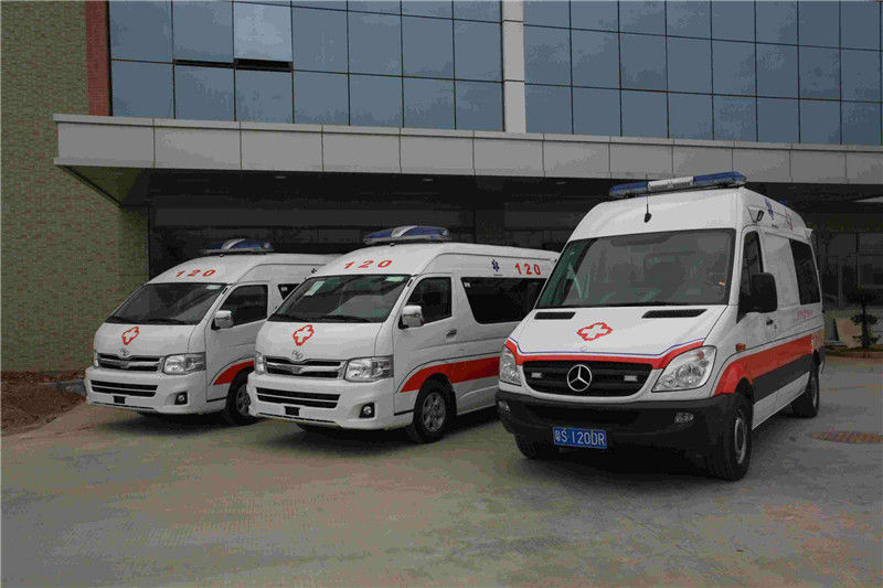 av无码+高潮+白丝 “黑救护车”二次伤害市民？正规救护车租赁服务或成良药02